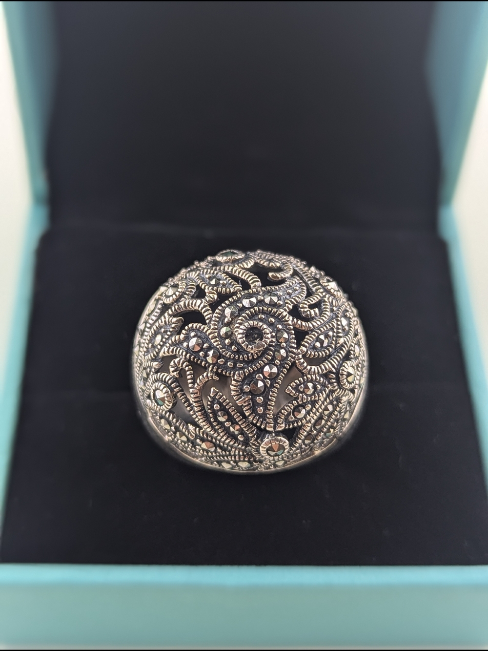 ✨ Vintage Sterling Silver Marcasite Dome Ring ✨ - Picture 2 of 6